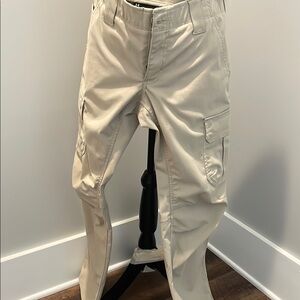 Women’s under armour storm Beige Cargo Pants
